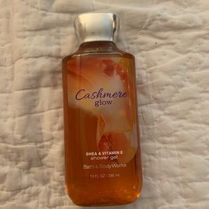 Cashmere Glow Shower Gel